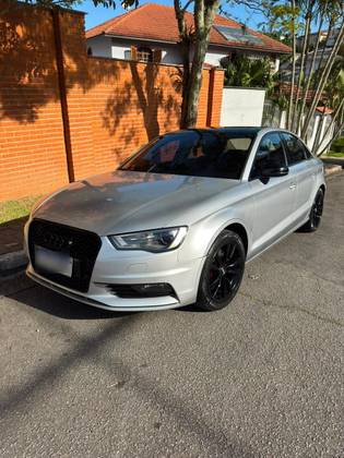 AUDI A3 1.8 TFSI SEDAN AMBITION 16V 180CV GASOLINA 4P AUTOMÁTICO AUDI A3 1.8 TFSI SEDAN AMBITION 16V 180CV GASOLINA 4P AUTOMÁTICO